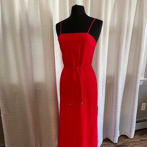 Straight sophisticated red dress with slits and invisible zipper up back
